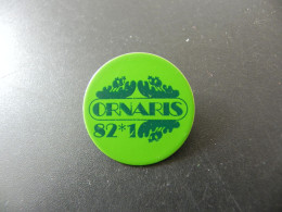 Old Badge Schweiz Suisse Svizzera Switzerland - Ornaris 1982 - Sin Clasificación