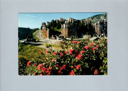 Avoriaz (74) : La Station Au Milieu Des Rhododendrons - Avoriaz