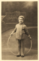 Albert * Carte Photo Photographe Fondar... ( Cachet à Sec ) * Enfant Et Cerceau * Jeu Jouet - Albert