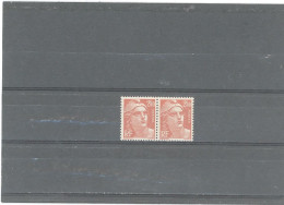 VARIÉTÉS -N°714 N**-GANDON 2,40F VERMILLON -PAIRE -"R" DE RF CASSÉ TENANT à NORMAL - Unused Stamps