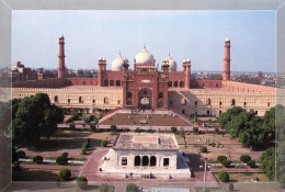 1 AK Pakistan * Badshahi-Moschee In Lahore - Erbaut 1673/74 - Im Vordergrund Der Garten Hazuri Bagh * - Pakistán