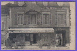 Carte Postale 89. Vermenton   Hotel Du Commerce  Maison Paillard Joffrain  Prop.    Route Nationale  Très Beau Plan - Vermenton
