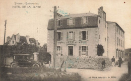 Primel Tregastel * Hôtel De La Plage * Automobile Ancienne Voiture * Villageois - Trégastel