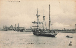 St Malo * Le Retour Des Terreneuvas * Terreneuviers Terre Neuve Pêche Bateau Voilier Goëlette - Saint Malo