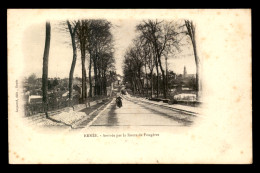 53 - ERNEE - ARRIVEE PAR LA ROUTE DE FOUGERES - Ernee