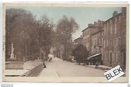 12 .  Aveyron  :  Saint Affrique : Avenue Des Vabres . - Saint Affrique