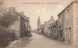 St Marc Le Blanc * L'arrivée De Gosné * Rue Village * Charron Métier Bois Roues ? - Other & Unclassified