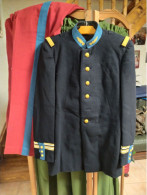 UNIFORME ATTRIBUE, VAREUSE ET PANTALON ECOLE SPECIALE MILITAIRE DE  SAINT CYR, OFFICIER SUPERIEUR, 1976 - Divise