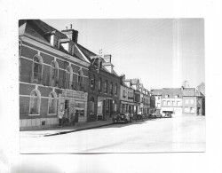 76 - RARE Photo D' ENVERMEU   ( S.M. ) " Place Du Marché "  Cliché Dussol Pour L' édition Par  Lapie - Envermeu