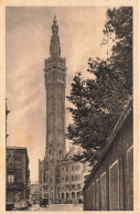 FRANCE - Lille - Le Beffroi - Une église - Voiture - Animé - Vue Générale - Une Route - Carte Postale Ancienne - Lille