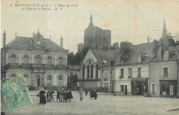 37 MONTBAZON  L'hôtel De Ville  La Place Et Le Donjon  2 Scans - Montbazon