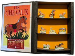 Coffret De 8 Fèves Les Chevaux De Parade - Animales