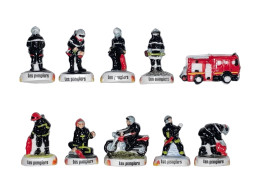 Série Complète De 10 Fèves Les Pompiers - Personajes