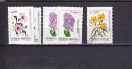 SA04 Argentina 1983 Flowers Of Argentina Mint And Used Stamps - Oblitérés