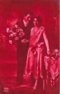 FANTAISIE - Couple Lors D'un Gala - Bouquet De Fleurs - Collier De Perles - Retro - Carte Postale Ancienne - Other & Unclassified