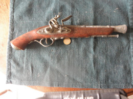 Reproduction De Pistolet à Silex Style 1830 - Sammlerwaffen