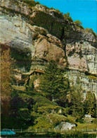 24 - Les Eyzies - Les Falaises à Laugerie Basse Et L'entrée De La Grotte Du Grand-Roc - CPM - Voir Scans Recto-Verso - Les Eyzies