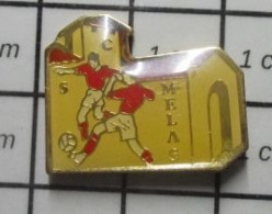 713B  Pin's Pins / Beau Et Rare / SPORTS / CLUB FOOTBALL SC MELAS-MOILAS - Football