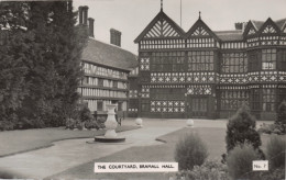 Fieldings Postcard No. 7, The Courtyard, Bramall Hall, Bramhall, Cheshire. Unposted - Otros & Sin Clasificación