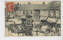 VIBRAYE - Le Marché - Place De La Halle - Vibraye