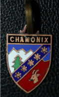 Pendentif Médaille Régionale émaiilée Années 60 Armoiries "Chamonix" Haute-Savoie - Pendentifs