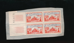 France 4 Timbres  Libération 1944 Non Oblitérés ( Collés Sur Papier) - Sonstige & Ohne Zuordnung