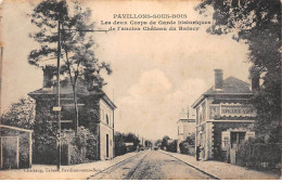 93 - SAN63396 - LES PAVILLONS SOUS BOIS - Les Deux Corps De Garde Historiques De La 'Ancien Château Du Raincy - Les Pavillons Sous Bois