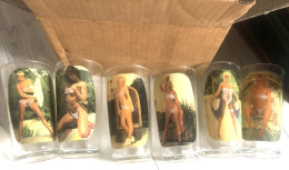 Lot De 6 Verres à Jus De Fruit Coquins Années 70 Pin-up En Maillot De Bain - Vasos