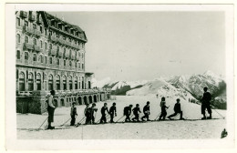 31 - B14969CPA - LUCHON - SUPERBAGNERES - Ecole De Ski - Un Cours D'enfants Devant Le Grand Hotel - Très Bon état - HAUT - Superbagneres