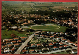 82 - M29070CPM - MONTECH - Cité CARREYROU Et Stade - Très Bon état - TARN-ET-GARONNE - Montech