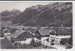 Grandvillard, Vue De Détail Avec L'Hôtel Du Vanil Noir. Carte-photo - Grandvillard