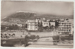 Maroc : Agadir : La  Belle  Vista , Hotel  Marhaba  ,la  Casbah , Voiture  Deux  Chevaux  Citroën - Agadir