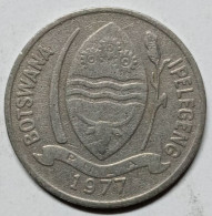 1977 BOTSWANA 10 THEBE - VERY GOOD DETAILS - Botswana