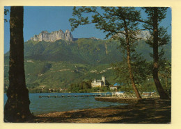 74. DUINGT - Lac D'Annecy – Terrasse Devant Le Château En Presqu’île Sur Le Lac (voir Scan Recto/verso) - Duingt