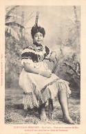 Vanuatu - New Hebrides - AMBAE Aoba Island - Woman In Festive Costume Covered With A Fine Mat Made Of Pandanus Fibers -  - Vanuatu