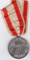 Preußen Medaille Verdienst Um Den Staat, 2. Klasse, An Orig. Bandabschnitt, Kl. Kratzer, II - Antes De 1871