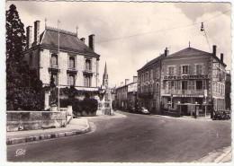 MONTMORILLON - Boulevard De Strasbourg - Café Du Commerce - Montmorillon