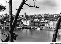 AIQP9-29-0852 - Bretagne - AUDIERNE - Finistère - Vue Générale Du Port Et Du Quartier Des églises  - Audierne