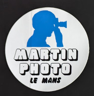 AUTOCOLLANT MARTIN PHOTO - LE MANS 72 SARTHE - PHOTOGRAPHE PHOTOGRAPHIE - MAGASIN COMMERCE - Autocollants