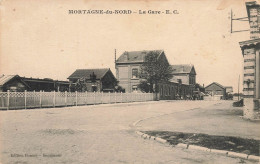 Mortagne Du Nord * Route Et La Gare * Ligne Chemin De Fer - Autres & Non Classés