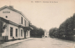 Esbly * Avenue De La Gare * Place Parvis * Ligne Chemin De Fer - Esbly