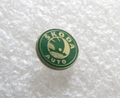 PIN'S    LOGO  SKODA  AUTO - Other & Unclassified