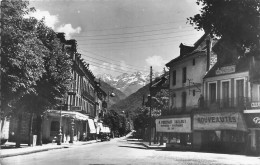 Luchon * Les Allées D'étigny * Au Fond , Le Port De Vénasque * Tailleur - Luchon