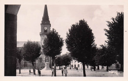 Cleguerec - L'Eglise Et La Place - CPSM °J - Cleguerec