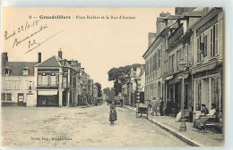 14231 - GRANDVILLIERS - PLACE BARBIER ET LA RUE D AMIENS - Grandvilliers