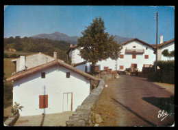 SAINT ETIENNE DE BAIGORRY  Les Vieilles Fermes édition Chatagneau - Saint Etienne De Baigorry