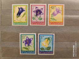 1977	Bulgaria	Flowers (F89) - Ungebraucht