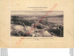 14.  THURY HARCOURT .  Panorama Pris Du Coteau Du Hom .  VALLEE DE L'ORNE .  CPA à Cadre Gauffré . - Thury Harcourt