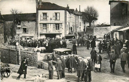 43 , SAUGUES , Le Marché Aux Porcs , *  454 71 - Saugues