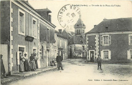 72 , LUCHE , Un Coin De La Place Du Friche  , *  463 32 - Luche Pringe